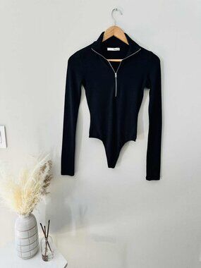 Wilfred Free Black Zip-Front Ribbed Long Sleeve Bodysuit, Size Small